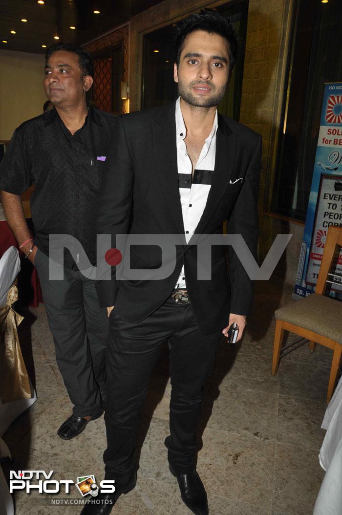 <i>F.A.L.T.U</i> actor Jackky Bhagnani opted for a formal look, as well.