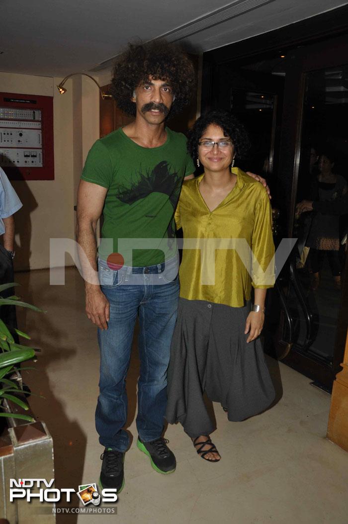 The recently held 13th Mumbai Film Festival, known as MAMI, drew to a close. A whole bunch of industry insiders were present at the event.

Film and theatre veteran Makarand Deshpande looks fit and toned as he poses with Kiran Rao.