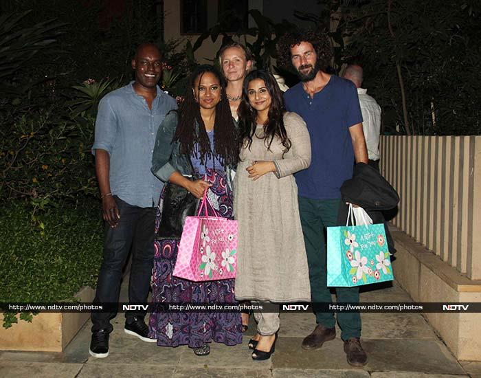Filmmaker Ava DuVernay, best known for her Oscar nominated film <I>Selma</i>, attended a dinner party hosted by Vidya Balan at her Juhu residence in Mumbai on November 4. Vidya and Ava, who heads the international competition jury at the MAMI film fest in Mumbai, posed with a few other jury members.