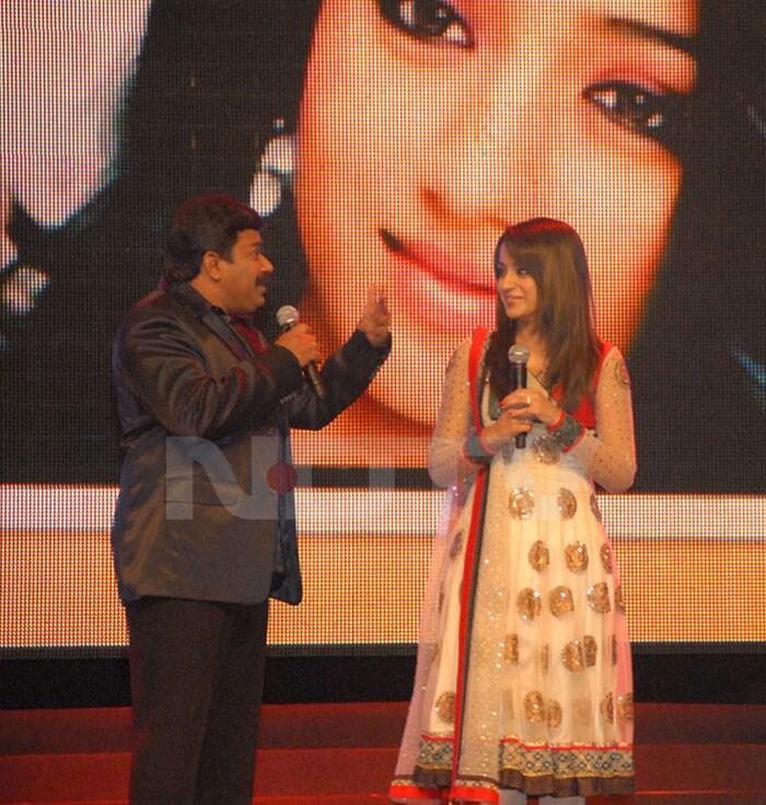 Kamal Haasan, Trisha at Manmadhan Ambu Music Launch