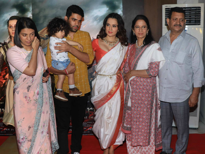 Kangana Ranaut Celebrates <i>Manikarnika</i>'s Success With Family, Ankita Lokhande Kangana Ranaut Celebrates <i>Manikarnika</i>'s Success With Family, Ankita Lokhande