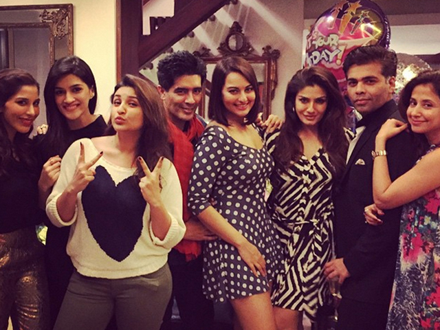 Sonakshi, Parineeti, Gauri Party With Manish Malhotra