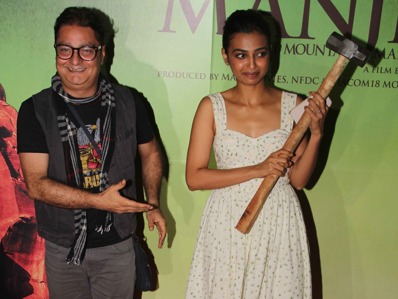 Bollywood Shows up For the Man Who Moved a Mountain