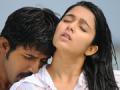 Charmi seduces Venu in <i>Mayagudu</i> Charmi seduces Venu in <i>Mayagudu</i>
