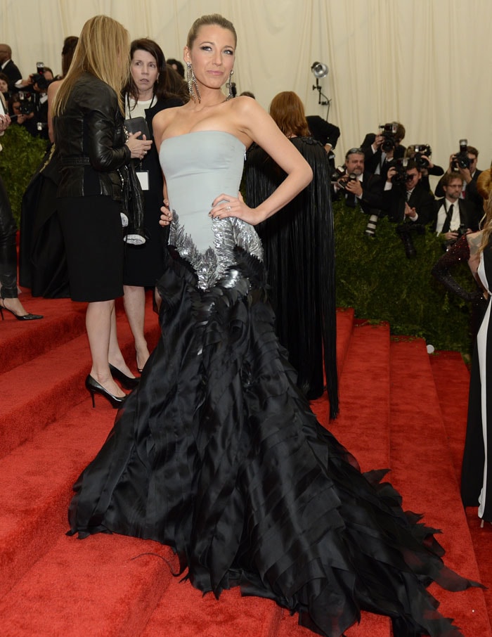 All-new blonde Anne leads Met Gala punk parade
