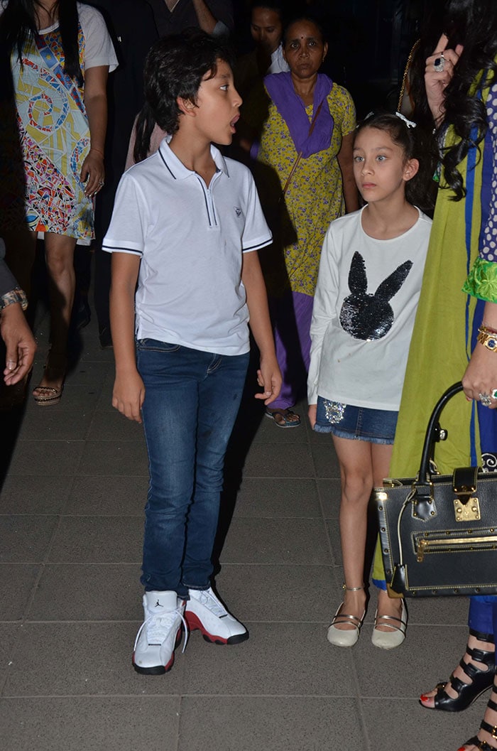 Both Iqra and Shahraan were seen twinning in white t-shirts.