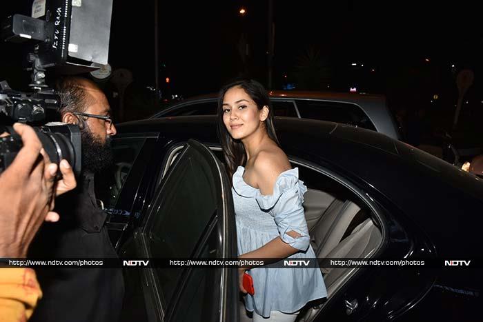 Mira Rajput Styles Her Baby Bump In Summer Trendy Outfit