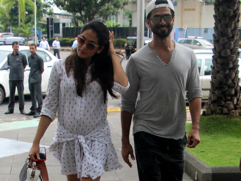 Photo : You Will Want To Steal Shahid And Mira's Uber-Cool Summer Look