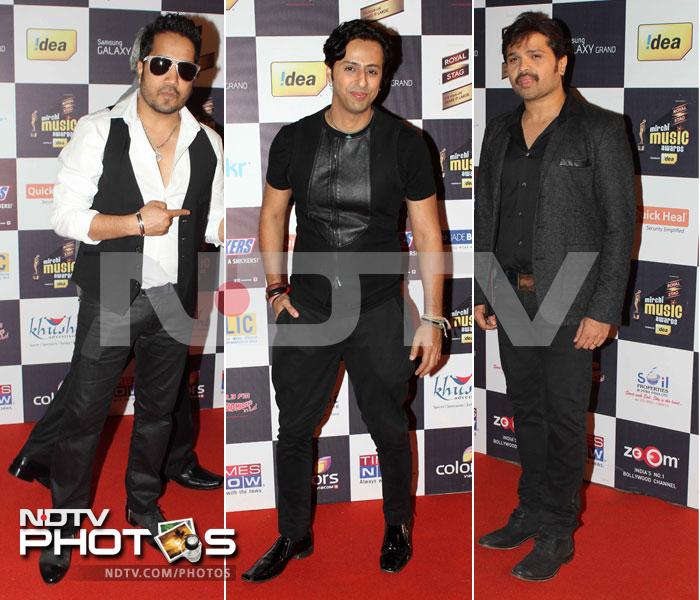 Stars hit a high note at Mirchi Awards