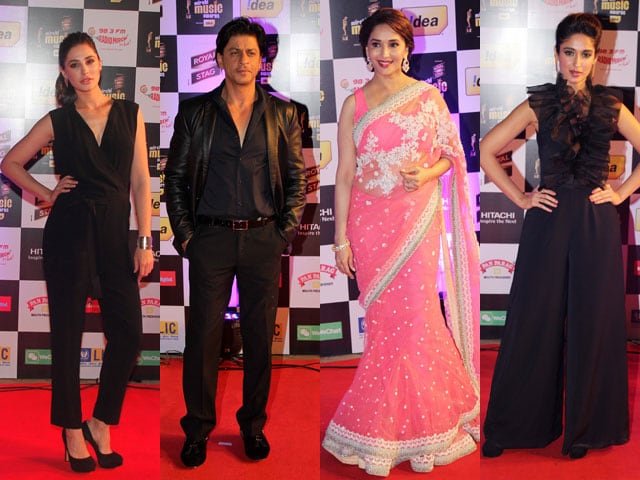 Photo : A red carpet spiced with Mirchi: SRK, Madhuri, Ileana, Nargis