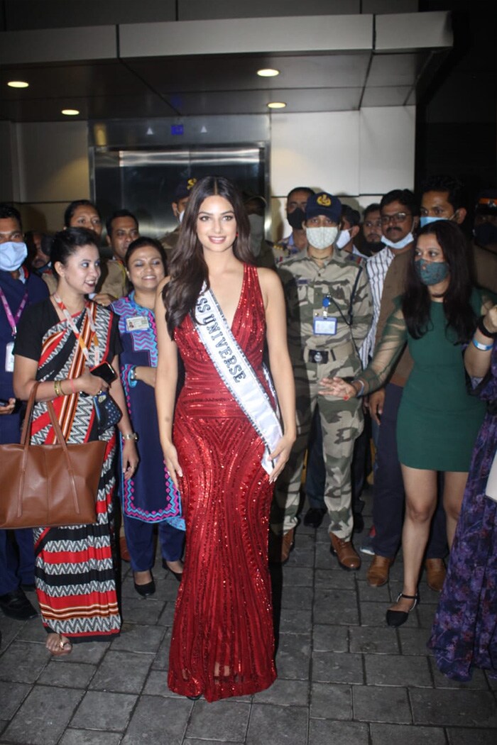 All eyes on beauty queen Harnaaz Sandhu. (Pic courtesy: Varinder Chawla)