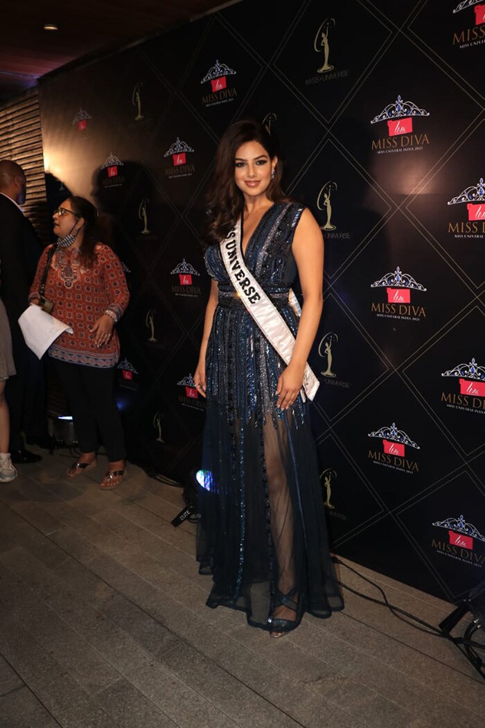 Miss Universe Harnaaz Kaur Sandhu Looks Ravishing At Her Home Coming Bash