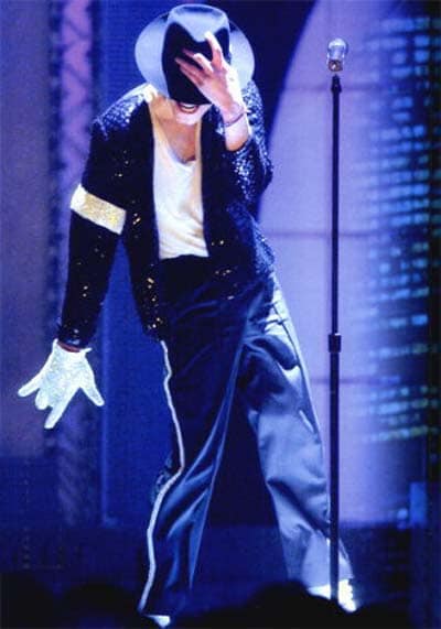 Has Michael Jackson forgotten Moonwalk?