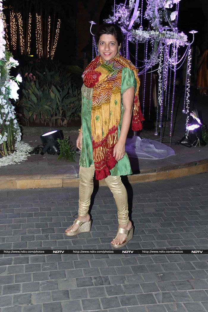 Filmmaker Zoya Akhtar looked graceful in a multi-coloured suit.