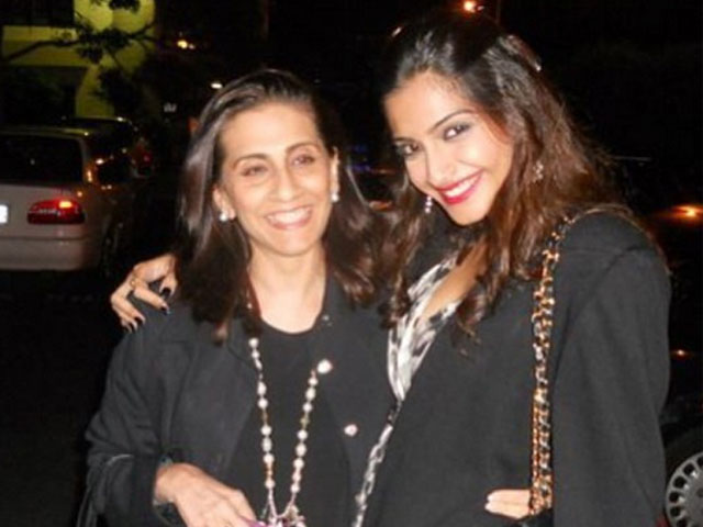 Sonam is Sunita Kapoor's Doting Daughter