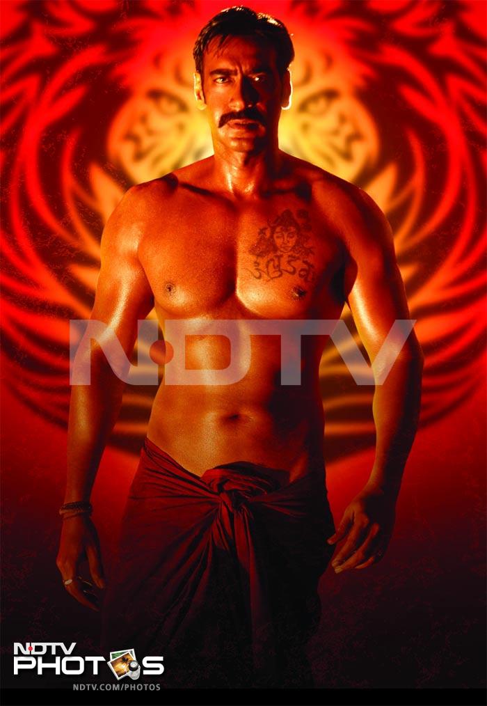 <b>Ajay's bare torso in <i>Singham</i></b>: He's new to the club of shirtless stars but that jaw-dropping abs show had ?pro? stamped all over.