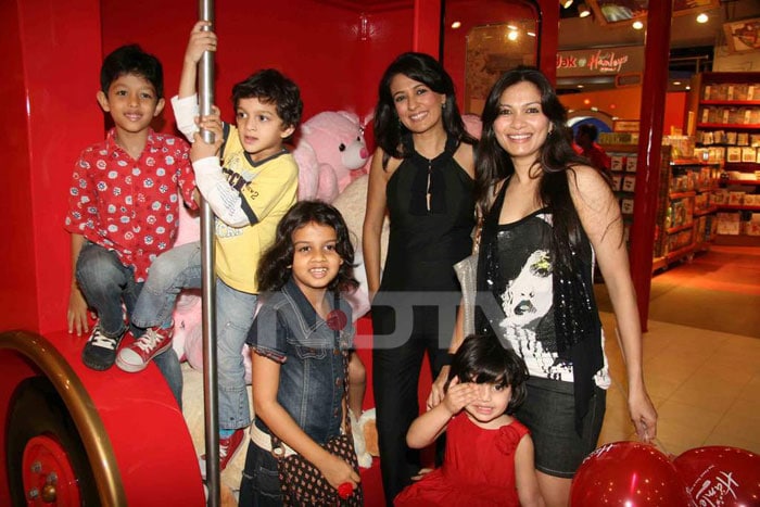 Mommies\' day out with kids!