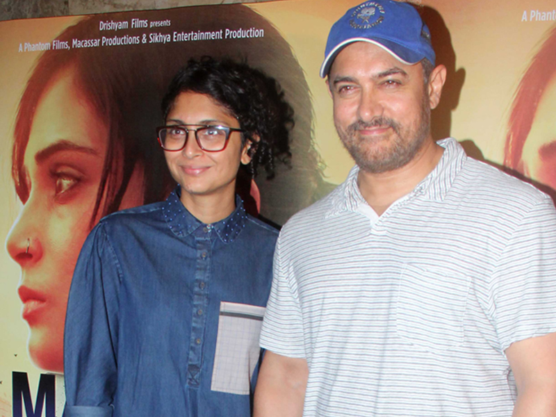 Aamir, Kiran Arrive Hand-in-Hand For <i>Masaan</i> Screening