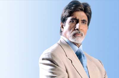 Two Bachchan Sr. starrers are expected to clash on December 8: EKLAVYA ? THE ROYAL GUARD and BAABUL. Initially, the producer of EKLAVYA, Vidhu Vinod Chopra, had zeroed in on the date, but Ravi Chopra too has confirmed December 8 for BAABUL. Will two Bachchan starrers make it on one Friday, like it happened in the past [KHAKEE and AETBAAR opened on the same date]?