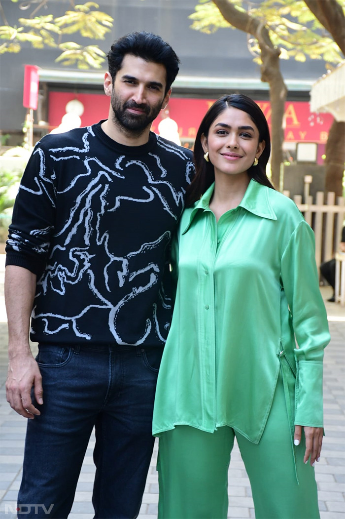 <i>Gumraah</i> is Mrunal Thakur and Aditya Roy Kapur's first film together.  (Image courtesy: Varinder Chawla)