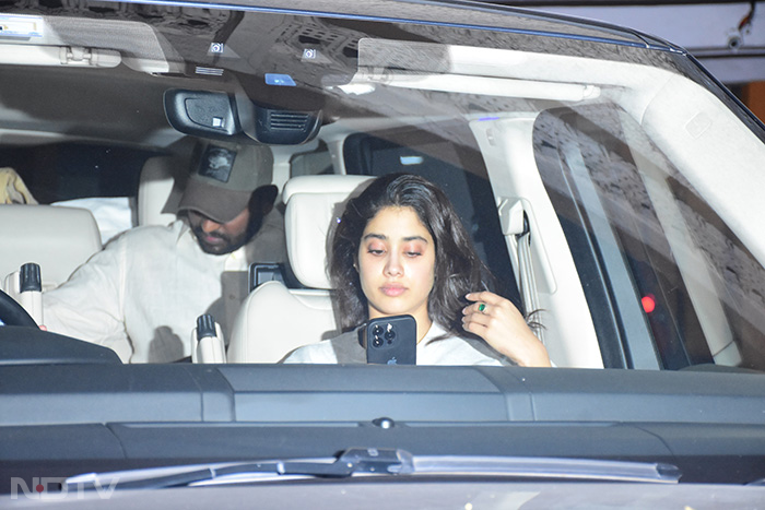 Mumbai Diaries: Janhvi Kapoor, Malaika Arora and Others