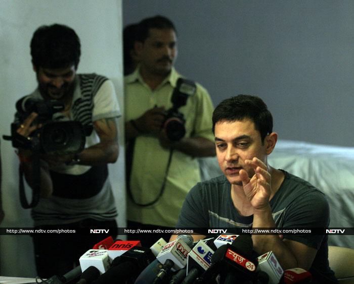 Aamir, Bipasha: Oh what a party!