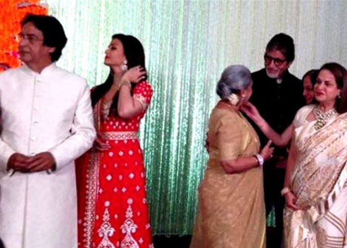 Bachchan Clan at Naina and Kunal Kapoor\'s Wedding Reception