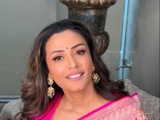 ‘हैप्पी सिबलिंग्स डे' पर नम्रता शिरोडकर ने शेयर की बहन शिल्पा के साथ अनदेखी फोटो, फैंस बोले- कितनी अनमोल पिक्चर है!