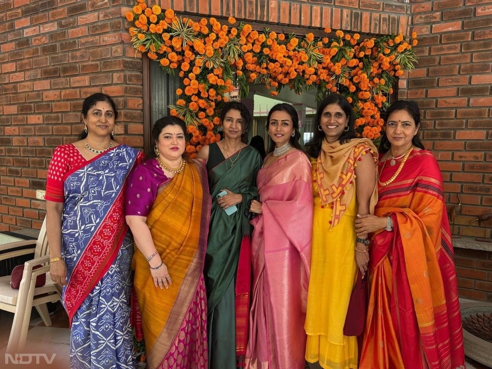 महेश बाबू के भांजे सिद्धार्थ गल्ला की सगाई हो गई है. वहीं नम्रता शिरोड़कर ने इस खास मौके की तस्वीरें फैंस के साथ शेयर की है.