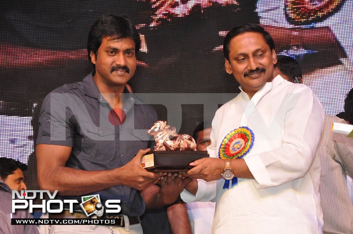 <i>Maryada Ramanna</i> actor Sunil receives award in the Special Jury category.