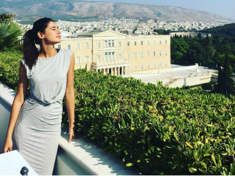 Photo : Inside Nargis Fakhri's Sun-Kissed Greece Holiday