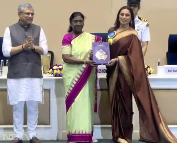 Rani Mukerji receives her first ever National Award from President Droupadi Murmu. The honour for Mukerji is for her work in the film Mrs Chatterjee Vs Norway.