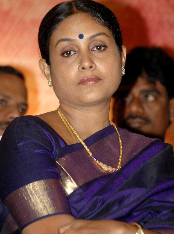 <b>Best Actress</b>: Saranya, <i>Thenmerku Paruvakkaatru</i> (Tamil)