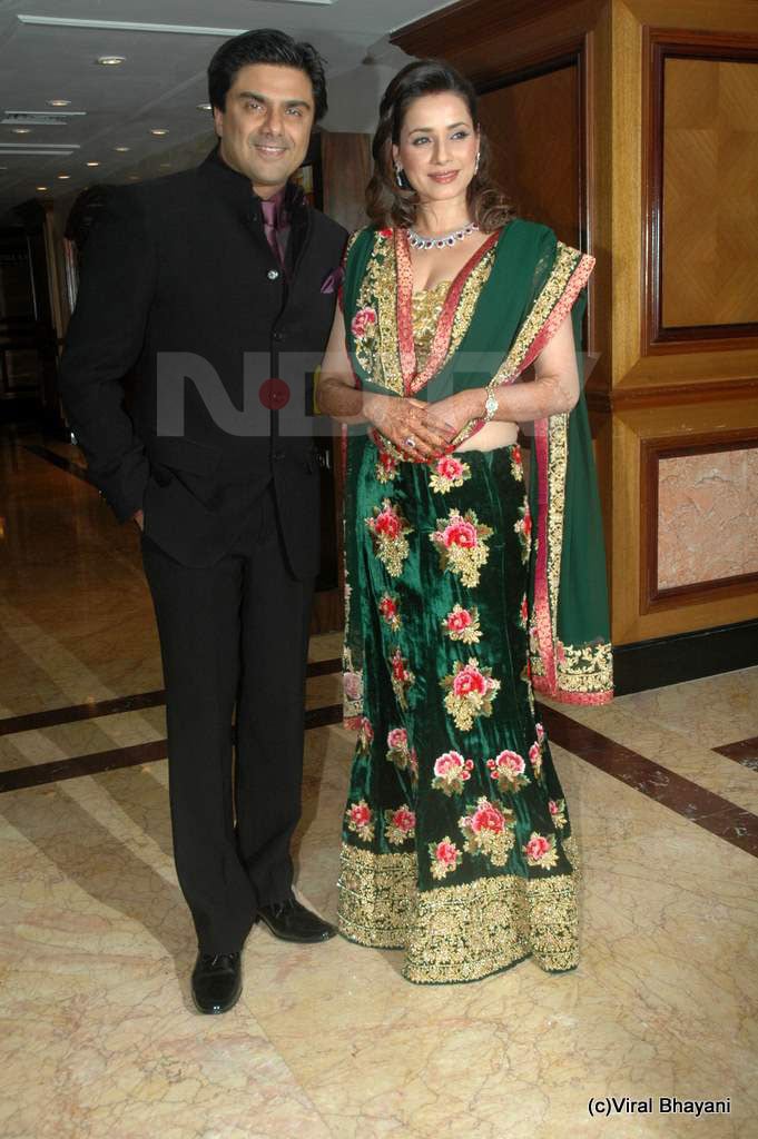 SRK, Ash at Neelam\'s reception