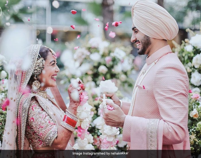 Stunning Pics From Neha Kakkar And Rohanpreet Singh\'s Fairytale Wedding