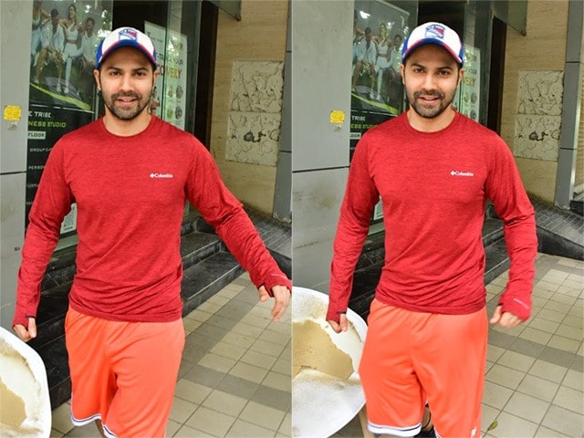 Photo : New Dad Varun Dhawan's Colour-Blocking Outfit
