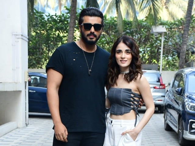 Photo : New Day, New Pics From Kuttey Promotions, Featuring Arjun Kapoor And Radhika Madan