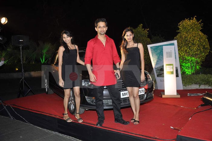 Black wheels and black magic ladies: who will Rahul Vaidya take home tonight?