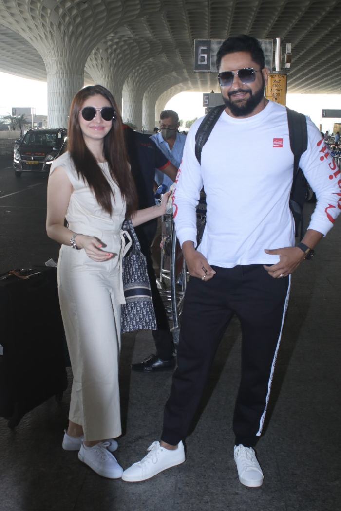 Former Bigg Boss contestant Shefali Jariwala was also pictured at the airport with her husband Parag Tyagi.