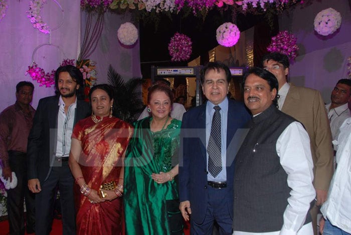 Stars at Narayan Rane\'s Son\'s Wedding