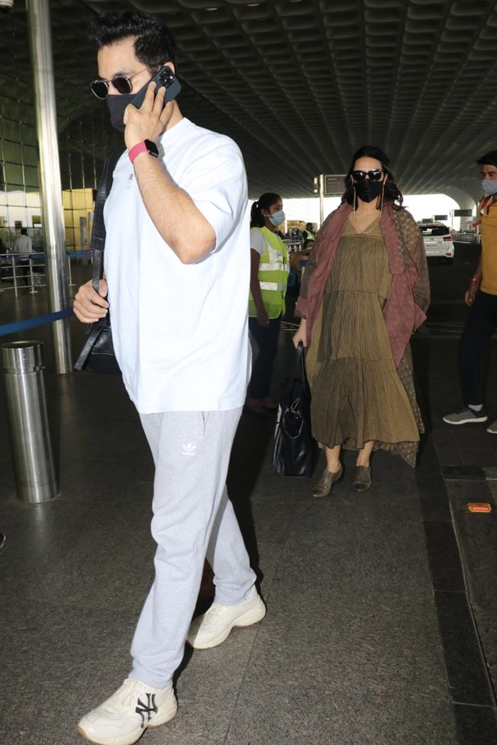 Nora Fatehi and Vicky Kaushal\'s Airport Diaries