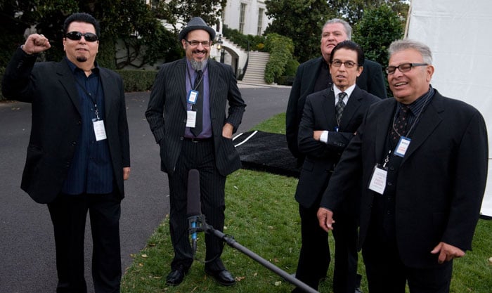Members of the Bachata music group Aventura arrive for a taping of ?In Performance at the White House: Fiesta Latina,? a concert hosted by US President Barack Obama celebrating Hispanic musical heritage, on the South Lawn of the White House in Washington, DC. (Photo: AFP)