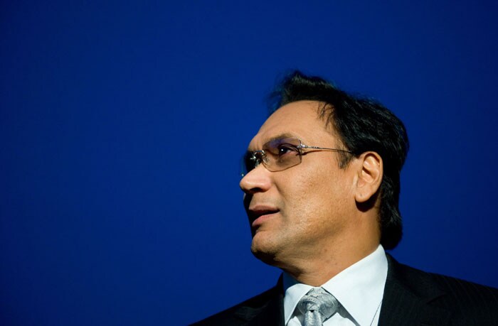 Jimmy Smits arrives for a taping of ?In Performance at the White House: Fiesta Latina,? a concert hosted by US President Barack Obama celebrating Hispanic musical heritage, on the South Lawn of the White House in Washington, DC, on October 13, 2009. (Photo: AFP)
