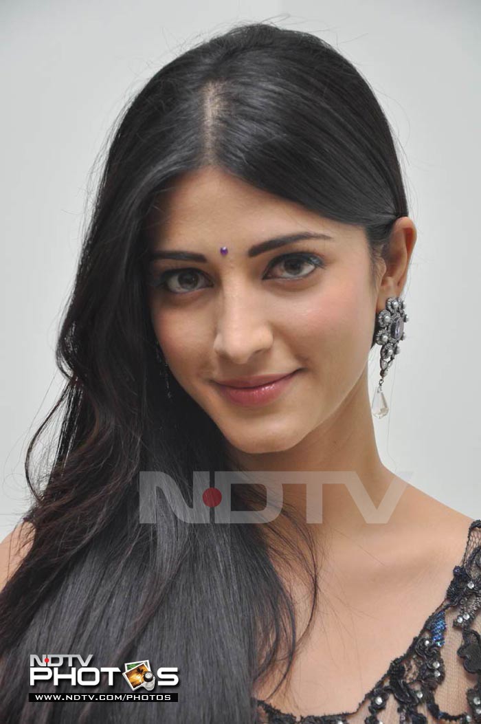 Shruti, Siddharth at Oh My Friend audio launch