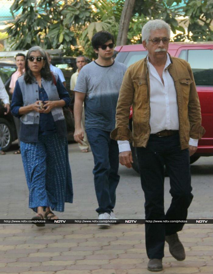 Amitabh Bachchan, Abhishek And Aishwarya Attend Om Puri\'s Prayer Meet