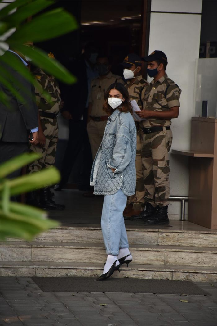 Only Deepika Can Ace A Denim-On-Denim Look Like A Pro At The Airport