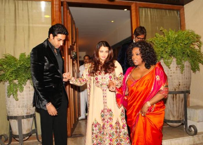 New pic of Oprah with Ash and Abhi