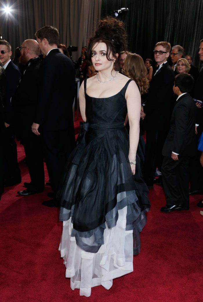 10 worst dressed stars at Oscar 2013
