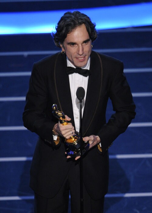 Daniel Day Lewis wins Best Actor