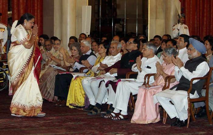 Kajol, Shashi Kapoor get Padma Awards